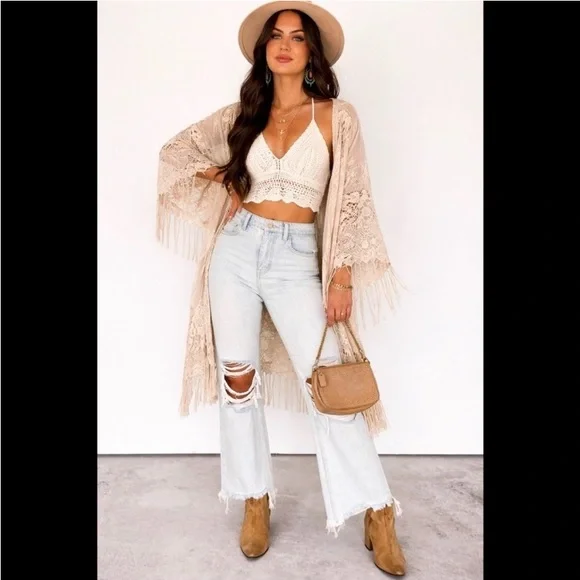 VERVET Ripped Crop Flare Jeans - Picture 3 of 13